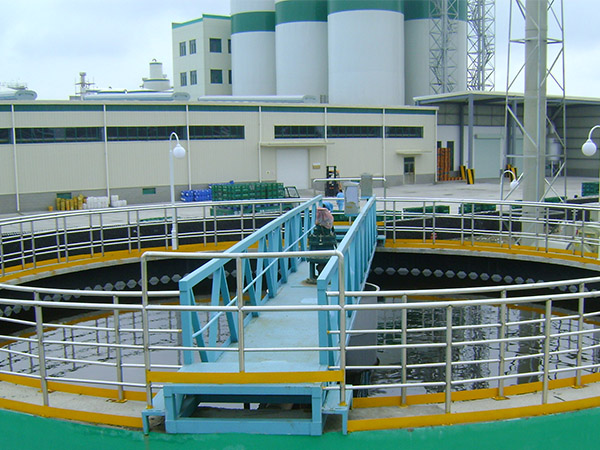 ��������ˮ��Ⱦ�ƶ��˹��ڷ�����ҵ�ķ�չ